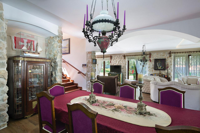 Luxurious villa in Prcanj